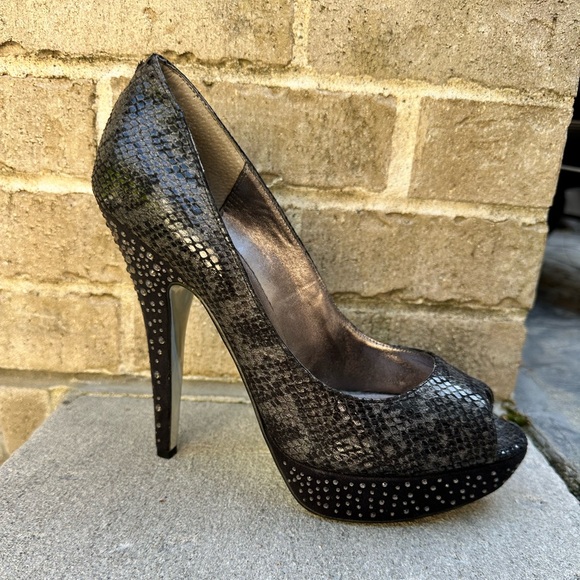 Mariah Carey Shoes - Mariah Carey Gray Patterned Rhinestone Heels